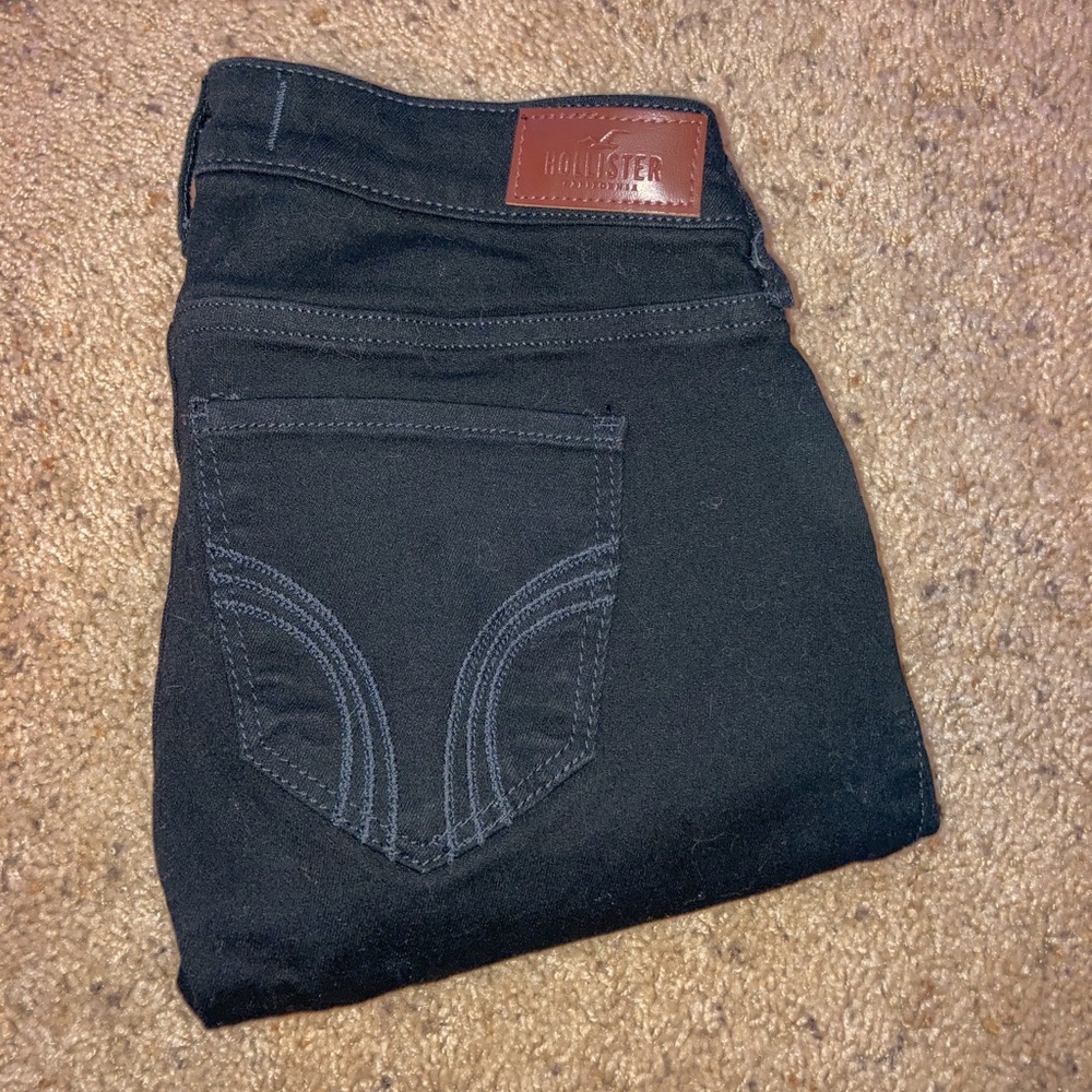 Black Low-Rise Super Skinny Jeans